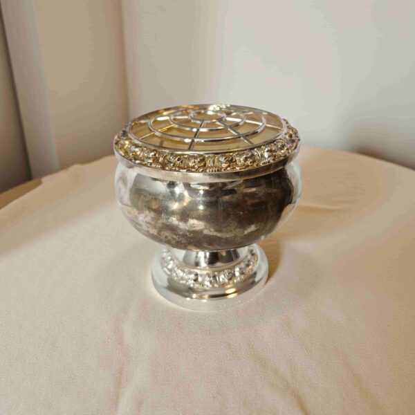 Ianthe_Silver_Rose_Bowl_1.jpg